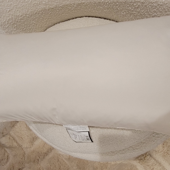 Fieldcrest Luxury Toss Pillow - Picture 5 of 6